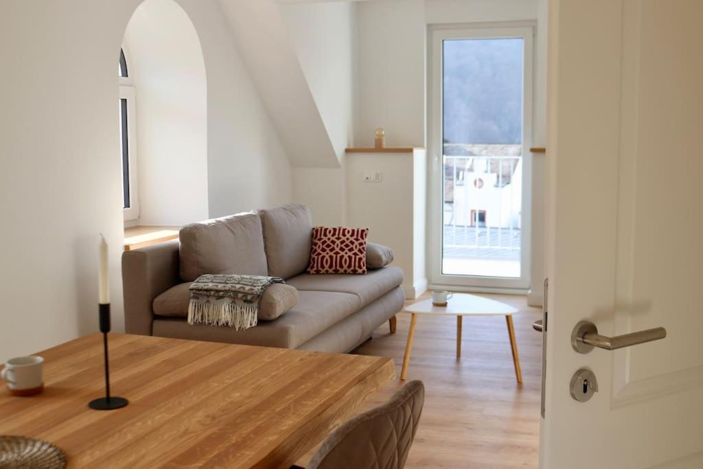 Helles Apartment Mit Balkon In Toplage! Трабен-Трарбах Экстерьер фото